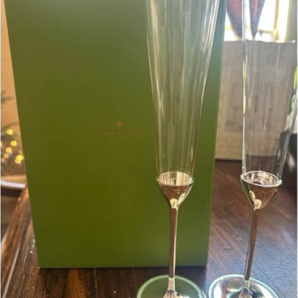 Kate Spade Champagne Flutes with Green Accent - Picture 1 of 3